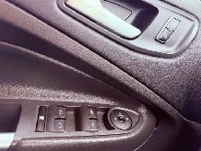 2016 Ford Escape SE 4dr 4x4 Automatic - Photo 19