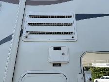 2018 Westland 80W SL Truck Camper - Photo 13