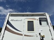 2018 Westland 80W SL Truck Camper - Photo 15