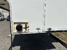2018 Westland 80W SL Truck Camper - Photo 16