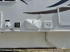 2018 Westland 80W SL Truck Camper - Photo 18