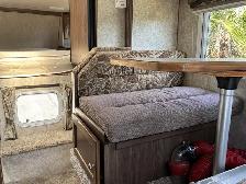 2018 Westland 80W SL Truck Camper - Photo 31