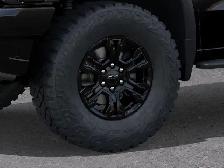2026 Chevrolet Silverado 1500 ZR2 - Photo 11