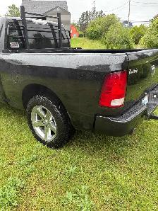 2017 Ram Quad Cab 4x4 - Photo 9