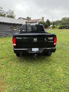2017 Ram Quad Cab 4x4 - Photo 10