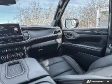 2024 Chevrolet Suburban RST | LEATHER SEATS | PANO-ROOF - Photo 12