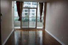 Master Bedroom for Rent – Square One | 3504 Hurontario St, - Photo 5