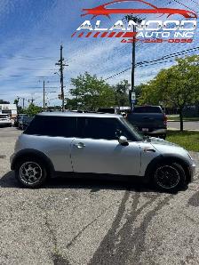 2005 MINI Cooper Hardtop 2dr Coupe Classic (CERTIFIED) - Photo 4