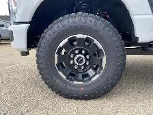 2026 Ford Super Duty F-350 SRW Lariat | 618A | 4X4 | Crew Cab - Photo 3