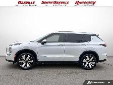2025 Mitsubishi Outlander SEL | 7SEATER | DUAL SUNROOF | VENTED - Photo 3