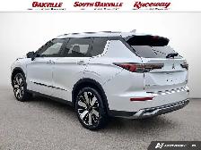 2025 Mitsubishi Outlander SEL | 7SEATER | DUAL SUNROOF | VENTED - Photo 4