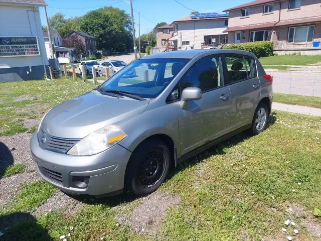 2007 Nissan Versa 1.8 SL