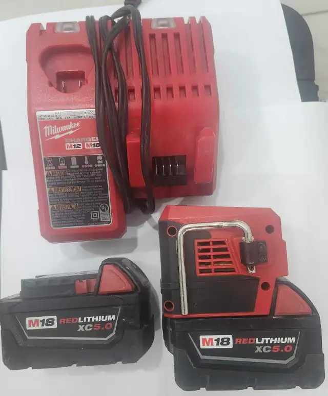 Milwaukee M12/M18 Charger and 2x M18 XC 5.0 Batteries w/Inverter