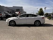 2014 Ford Fusion SE | 202A | Sunroof - Photo 2