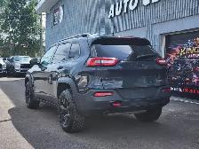 2016 Jeep Cherokee 4WD 4dr Trailhawk - Photo 3