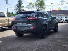 2016 Jeep Cherokee 4WD 4dr Trailhawk - Photo 5