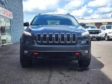2016 Jeep Cherokee 4WD 4dr Trailhawk - Photo 8