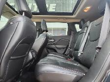 2016 Jeep Cherokee 4WD 4dr Trailhawk - Photo 12
