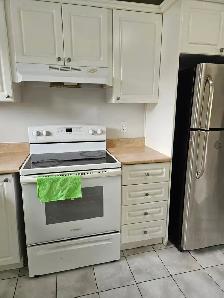 See it today! 3 bd 2bath East End Condo Townhouse - Photo 2