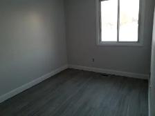 See it today! 3 bd 2bath East End Condo Townhouse - Photo 8