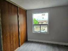 See it today! 3 bd 2bath East End Condo Townhouse - Photo 10