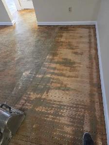 Hardwood Flooring - Photo 2