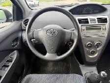 2009 Toyota Yaris 2009 TOYOTA  YARIS , MANUEL  , 4 CYLINDRES  1. - Photo 5