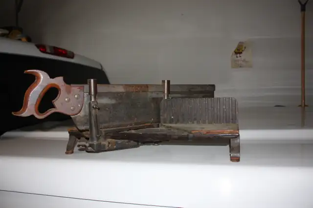 Mitre saw