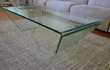 Table basse en verre en très bon état achetée chez Mobilia
