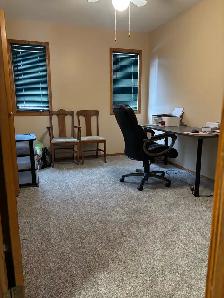 House for sale - 4 Beds 3 Baths - Photo 5