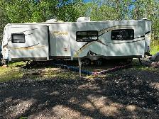 32 foot Camper - Photo 2