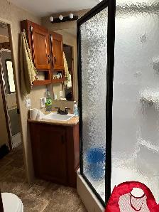 32 foot Camper - Photo 8