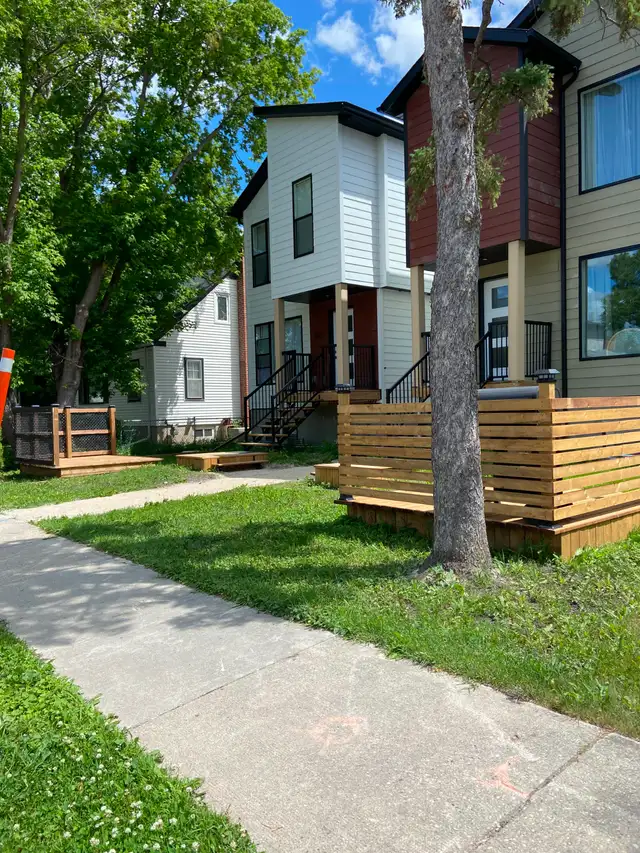 Three-bedroom duplex in Glenwood