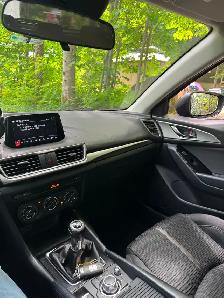 MAZDA 3 SPORT GS/GX 11000$ négo - Photo 5