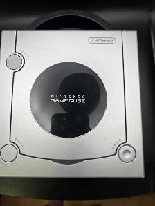 Silver Nintendo Gamecube with accessories - Photo 3