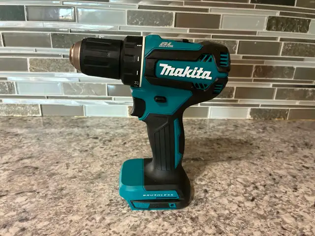 New Brushless Makita LXT 1/2' Drill