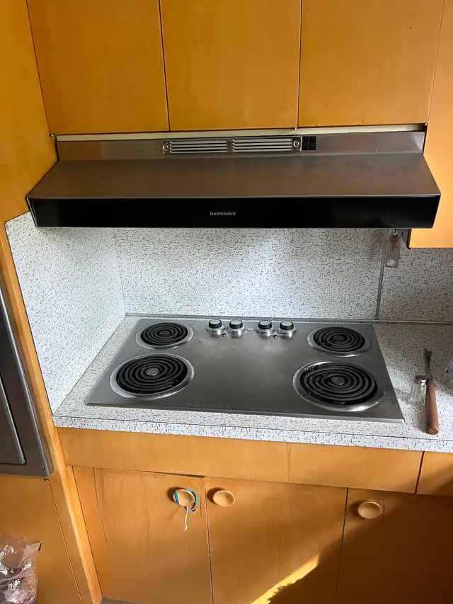 1950-60’s cooktop and fan hood