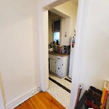CENTRETOWN - 1 Bed with Den - August 1st     Across from Park - Photo 6