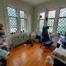 CENTRETOWN - 1 Bed with Den - August 1st     Across from Park - Photo 18