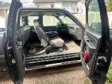 2004 Chevy duramax 2500hd 4x4 - Photo 4