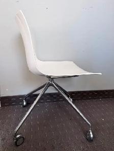 Italian Modern Arper Catifa Leather Swivel Desk Chair by Lievore - Photo 2