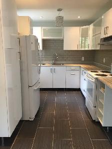 Modern Two Bedroom Apt-Dishwasher-Porch-Pull out Shoe Racks