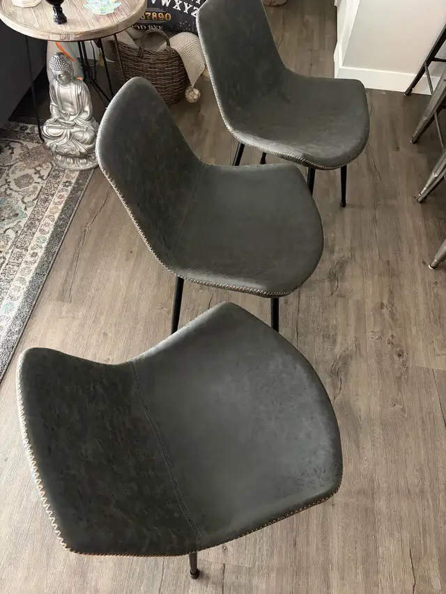 3 Like New Dining chairs