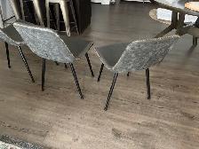 3 Like New Dining chairs - Photo 3