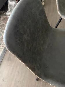 3 Like New Dining chairs - Photo 5
