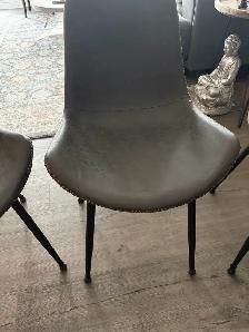 3 Like New Dining chairs - Photo 6