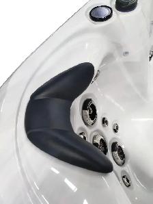 VEGA HOT TUB FOR SALE - Photo 2