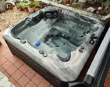 SATURN HOT TUB FOR SALE - Photo 2