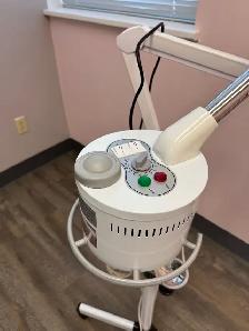 Towel Warmer, Steamer and magnifying light - Photo 7