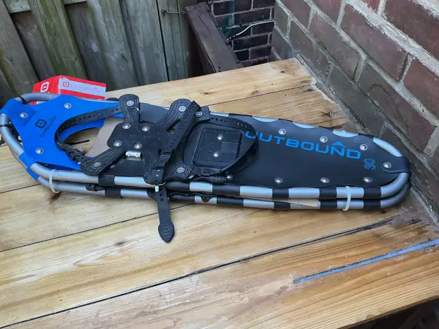 Brand New Outbound 30 Snowshoes !